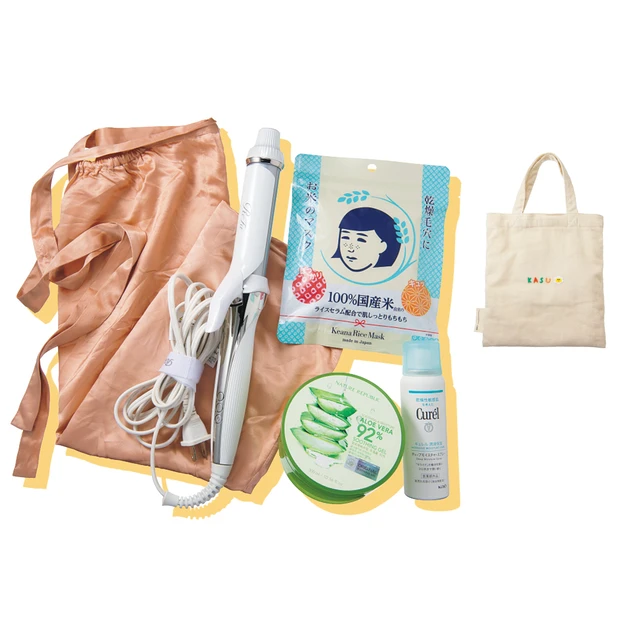 フリーアナウンサー・森 香澄さんの【トラベルポーチの中身】荷物は極力ミニ…