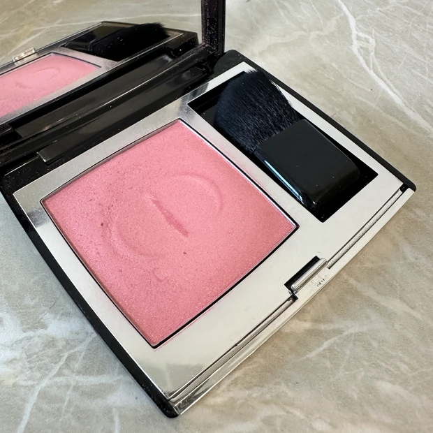 フェミニン派必見♡イエベ春のブルベ夏メイク
コスメの選び方もご紹介します！【ディオールコスメ】_4