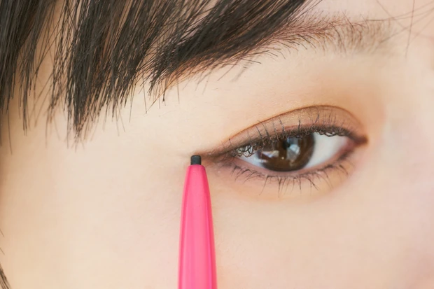 山本舞香のBeauty Script　【2024春夏トレンドメイク】CELINE編　HOWTO②