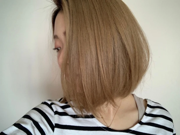 ボブ　切りっぱなしボブ　ヘアスタイル