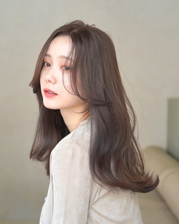 【大人のワンカールロング】ヘアカタログ ロングヘア 前髪なし サイド