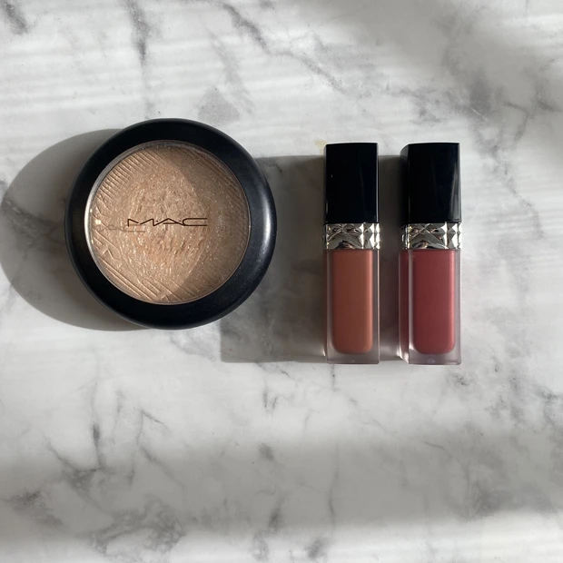 ハイライトとリップ