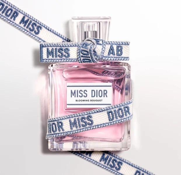 ミス ディオール ブルーミング ブーケ “Make It Yours” ブルー×ホワイト