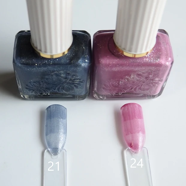 「ポール & ジョー ボーテ ネイルカラー」< 21 小さな星空><24 チュール ドレス>のスウォッチ