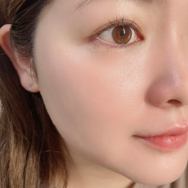 LAURA MERCIER(ローラメルシエ) リアル フローレス ウェイトレス パーフェクティング ファンデーション 仕上がり