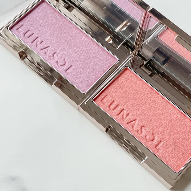 ルナソル 夏コスメ カラーリングシアーチークス（グロウ）