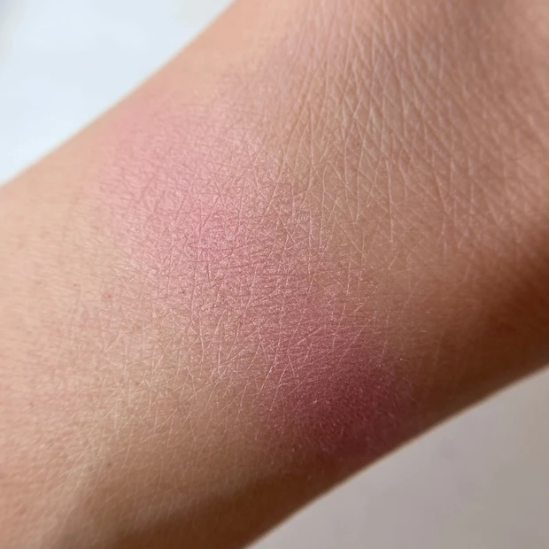 SUQQU ピュア カラー ブラッシュ 夢纏