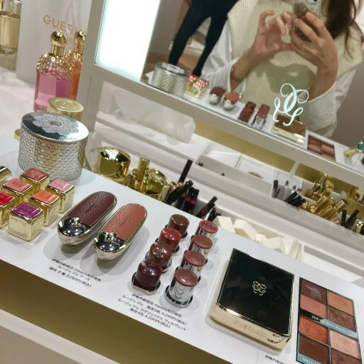 【ゲラン2023秋コスメ】人気のアイシャドウ「オンブル ジェ」の新色‐258 ワイルド ヌード ‐をスウォッチ！【7月15日全国発売】_5_1