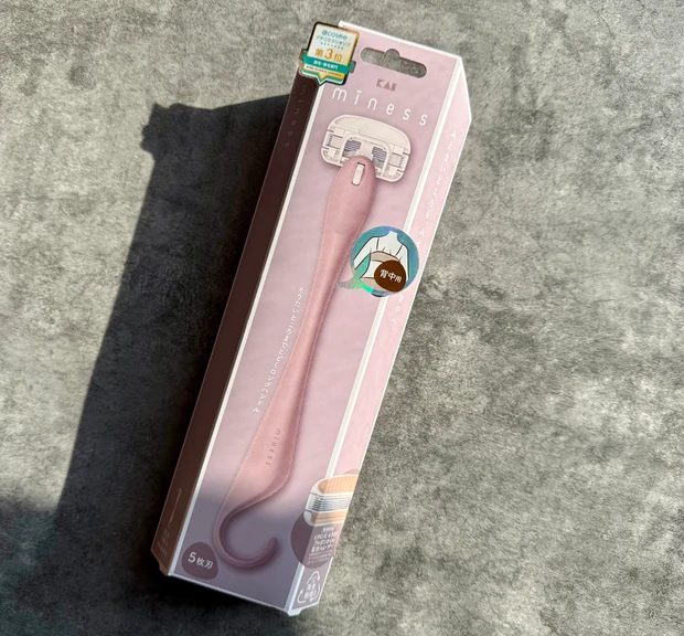 ドラッグストアで買える!背中のムダ毛ケアにminess(マイネス)背中用カミソリをレビュー_7