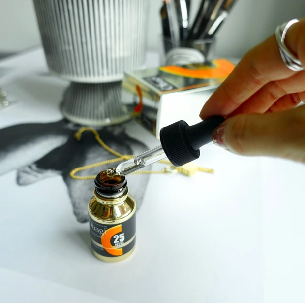 オバジ Obagi 美容液 毛穴 ビタミンC ハリ