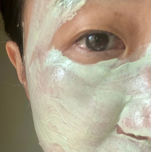 ティファニーブルー色の数量限定のクレイパックはアロマミントの香り。とろ〜りとつぶつぶで角質ケア。_5_1