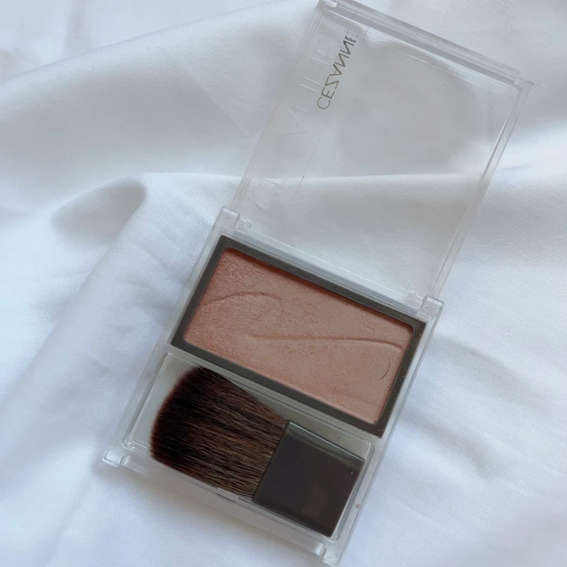 セザンヌ　チークグラッシュ02　シナモンブラウン