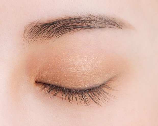 【二重メイク】エフォートレスなベージュが織りなす洗練グラデEYE