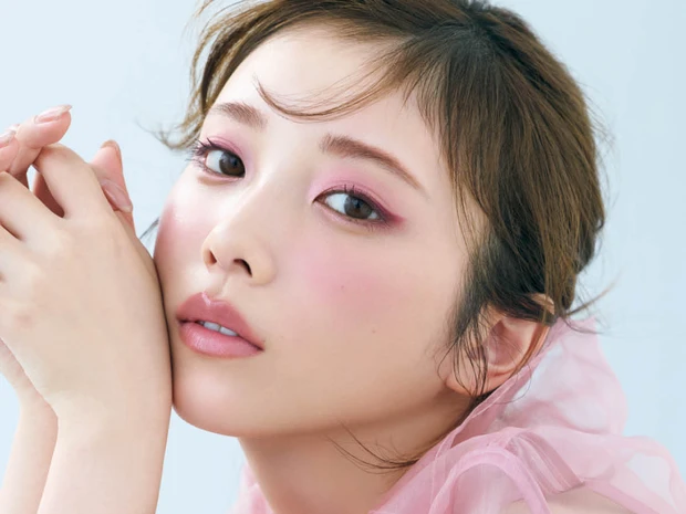 【2026年春新作コスメで多幸感メイク】ピンクの選び方をアップデート！与田祐希さんが実践