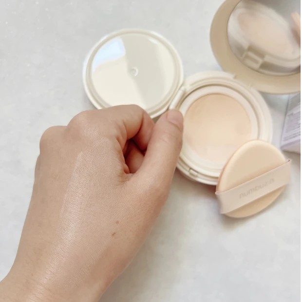 大人気韓国コスメで陶器肌へ_3