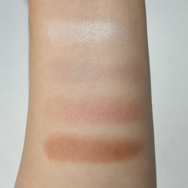 ルナソル　アイカラーレーションN 07 Vintage Petal ブルベ夏 スウォッチ