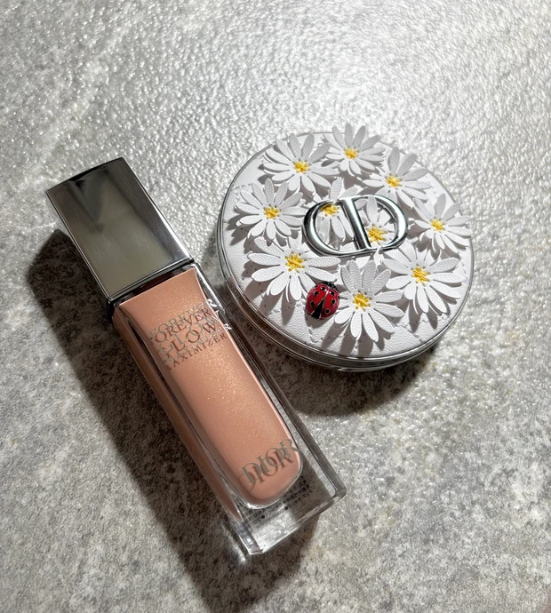 ディオールスキン フォーエヴァー グロウ マキシマイザー　630 サンバースト 新作　限定　サマー コレクション 2026 夏コスメ　イエベ　ブルベ　ハイライト　チーク　フォーエヴァー グロウ ルミナイザー 003 サン-キスド