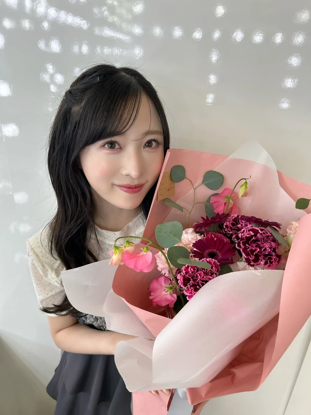 AKB48小栗有以さんマキア4月号オフショット【“崩れない”アイドルメイク】PhotoGallery_5