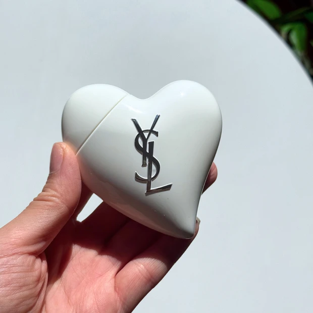YSL イヴ・サンローラン・ボーテ ケアクラッシュセラムクリーム