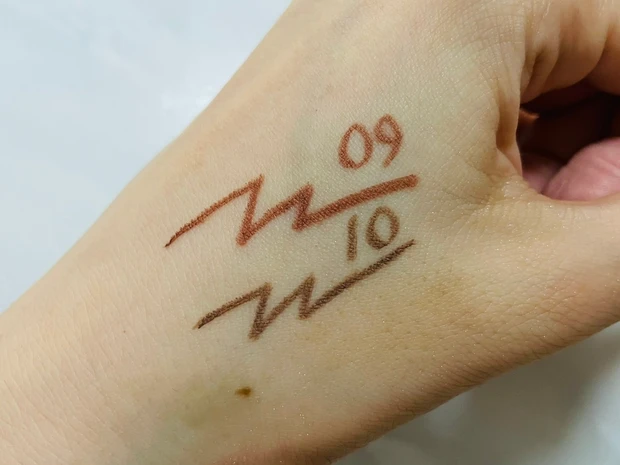 【新作レビュー】皆大好き、CANMAKE(キャンメイク)の人気アイテム、シルキースフレアイズとクリーミータッチライナーに新色が登場！_4