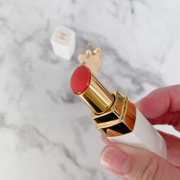 【色付きリップも「さすが！」な使い心地✨】イエベさんにオススメ💛顔色も保湿も１本で叶える、CHANELのコーラルカラー💄_2_2