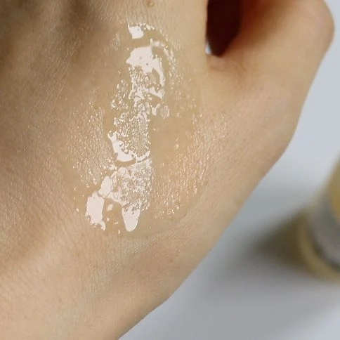 夏の敏感肌にイチオシ！朝の肌が変わる時計遺伝美容液！_3_2