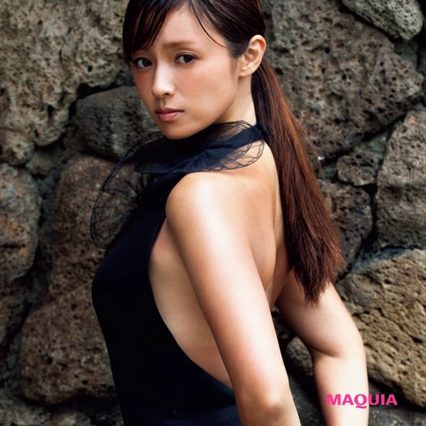 深田恭子に急接近! スレンダーボディと色気のヒミツ