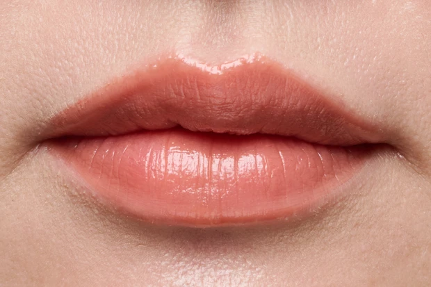 プチプラリップ　イエベ春　セザンヌ ラスティングステイリップカラー 03 スウォッチ