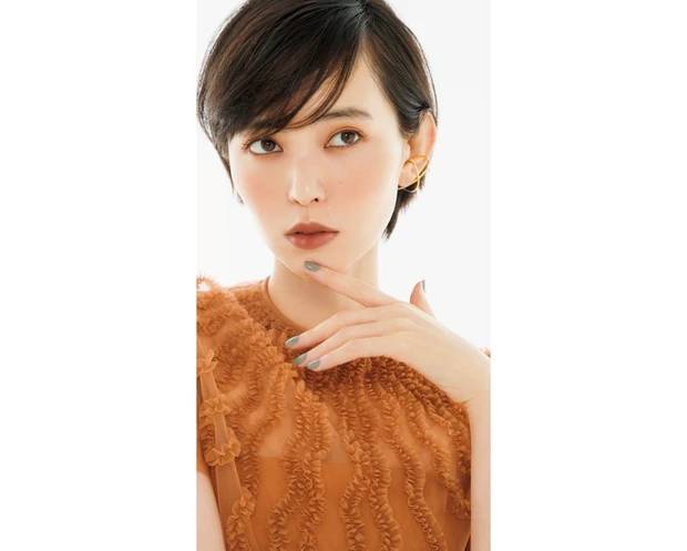 LOOK2 みずみずしく輝く ヌードFace