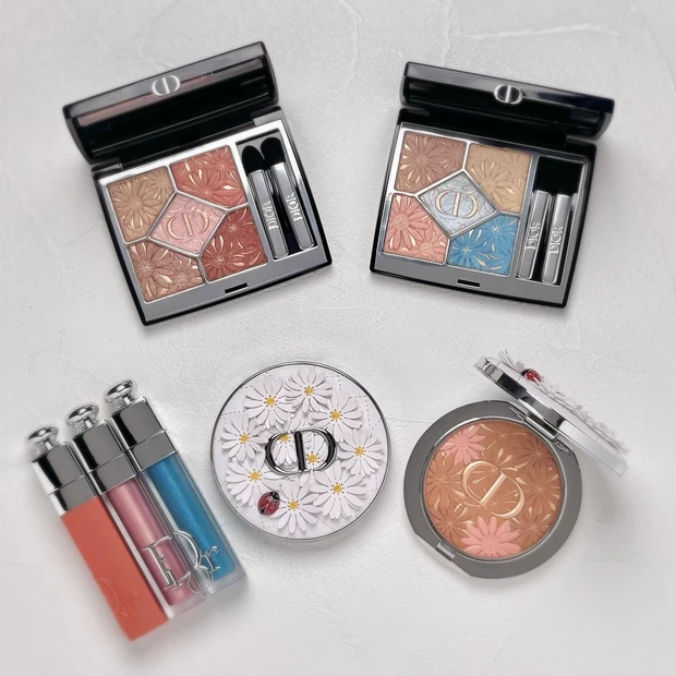 【自己紹介】マキアビューティーズの「凡のえる」です！ これからリアルなデパコスレビューについて発信していきます♪_3