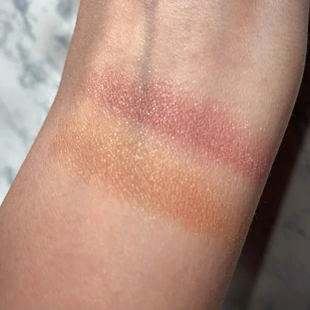 エテュセ アイエディション 08のスウォッチ