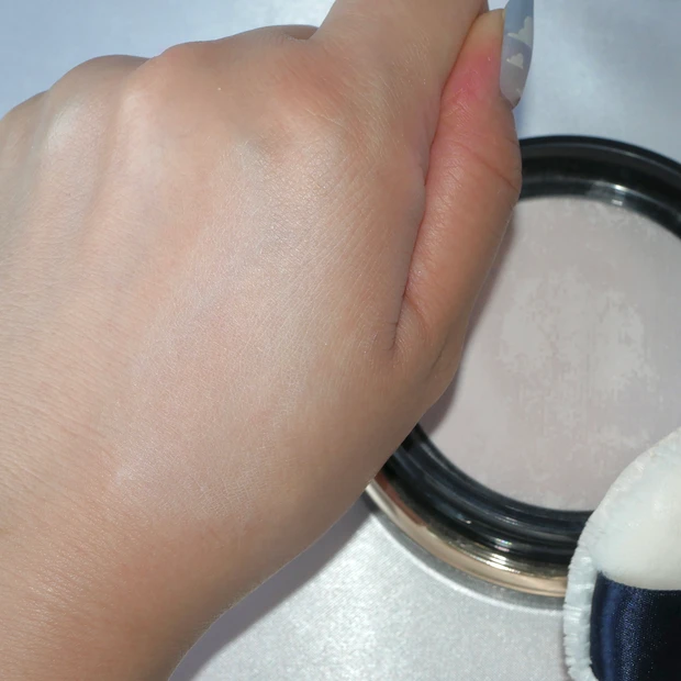 clé de peau BEAUTÉ クレ・ド・ポー ボーテ プードルトランスパラントn M フェイスパウダー