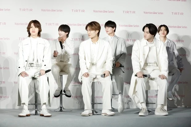 TIRTIR ウォーターリズムグロウティント 美 少年