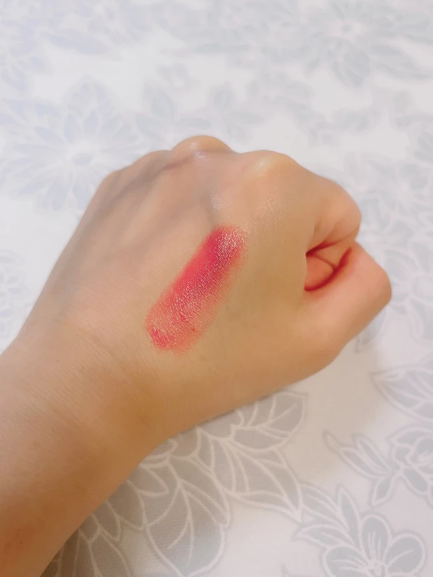 Dior アディクト リップ スティック 576のスウォッチ