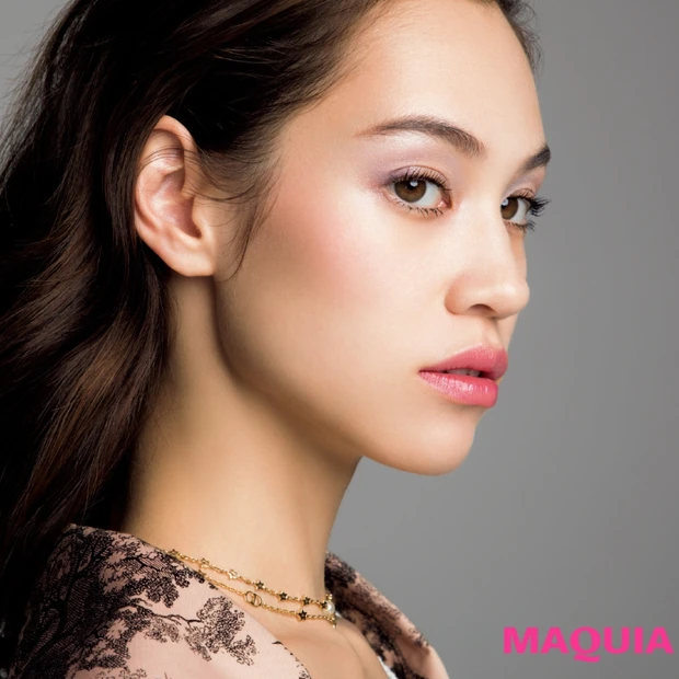 【水原希子さんインタビュー】嫌なことがあったら、ヘアメイクして、着替えて…