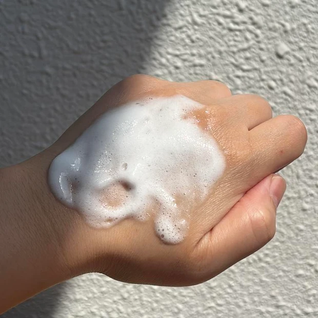 ソフィーナ iP 水光ピーリング泡セラム〈ふきとり美容液〉の口コミ2