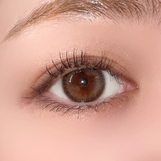 THREE スターゲージングアイシャドウクアッド 08 FABULOUS DESTINY