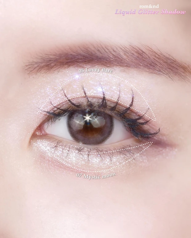 ロムアンドリキッドグリッターシャドウから新色が登場!ブルベ夏が選んだ05ラビーフレアと07ミスティックムーンをスウォッチ&レビュー。_5_3