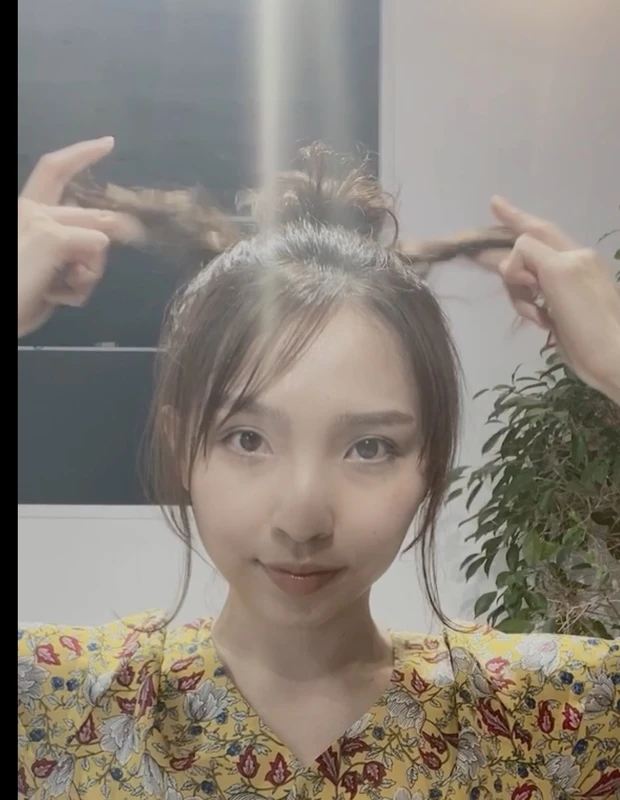 お家の中でもパパッと可愛く♫自宅でもできるシニヨンアレンジ☆_2_1