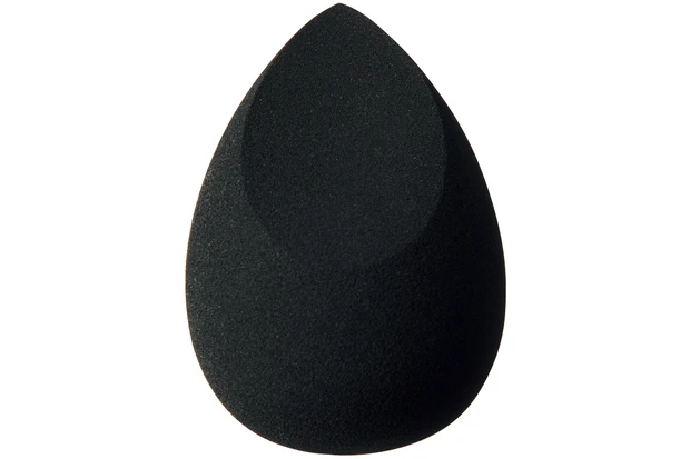 プロ愛用のメイク道具を一挙公開! メイクツールの正しい洗い方もチェック_4