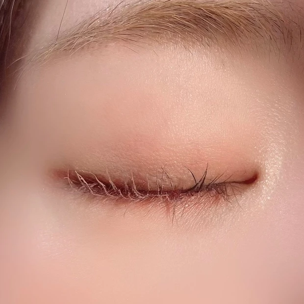 春メイク コーラルメイク アイメイク