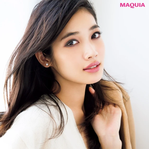 この秋キテる！ スモーキーな囲みアイメイクでつくる“強め印象な目もと”