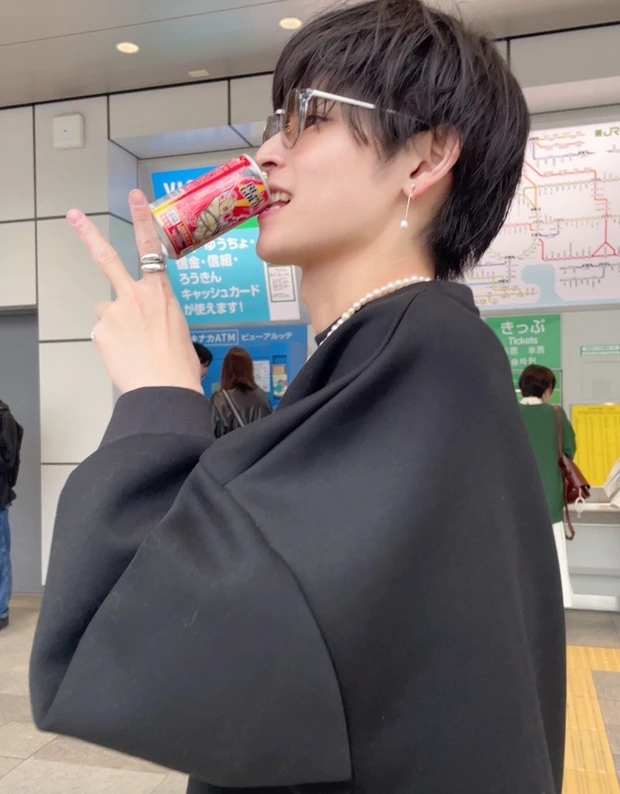 【MYベストコスメ】メンズのネイルブーム！！ズボラでも社会人でもできるネイルのオススメ4選_4_2