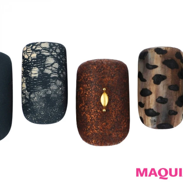 黒を効かせた透け感で狙う、「くすみカラー」ネイル