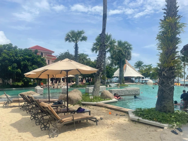 【プーケット旅行記♡】南国旅行のおすすめ美容アイテム６選！マキアインフルエンサーの海＆プールへの必需品は！？_5_4