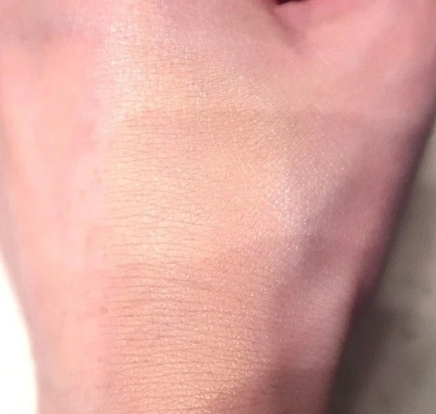 「マスク フィット レッド クッション」 スウォッチ