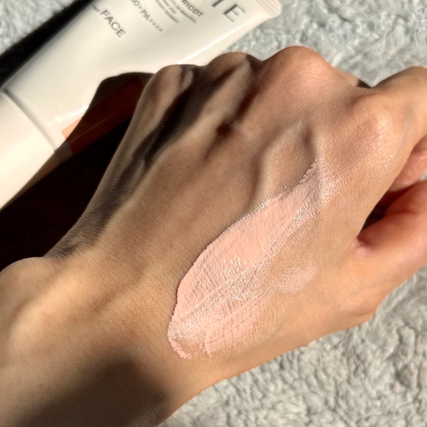 プチプラ×時短×美容成分配合!! 頼りになるUVケア【ALLIE ノーカラーファンデ】

_3