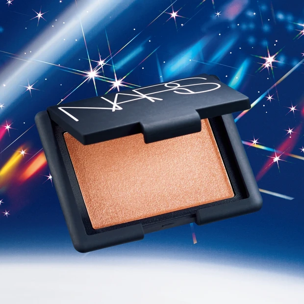 チーク部門TOP5・SNSでも話題沸騰の「NARS」血色チークがトップに…