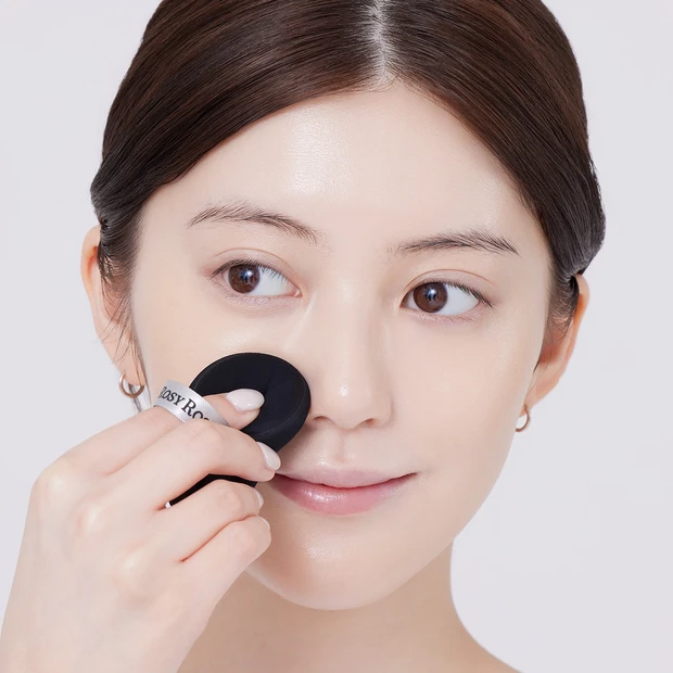 マキア　クッションファンデーション　塗り方　ロージーローザ　マルチファンデパフ 3