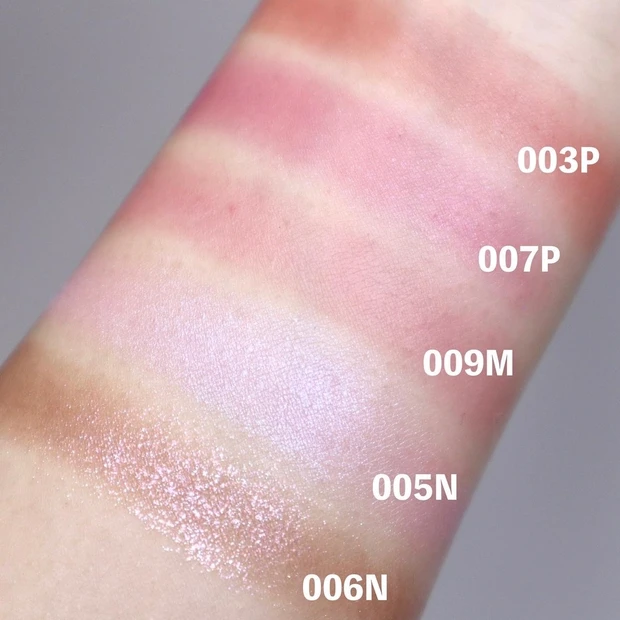 ADDICTION（アディクション） ザ ブラッシュ　ブルべ夏　スウォッチ